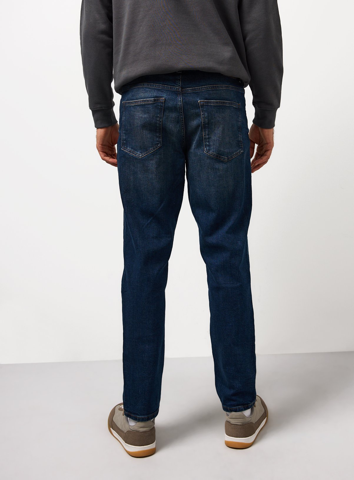 The Vintage Tapered Jeans 44L - Image 5 thumbnail